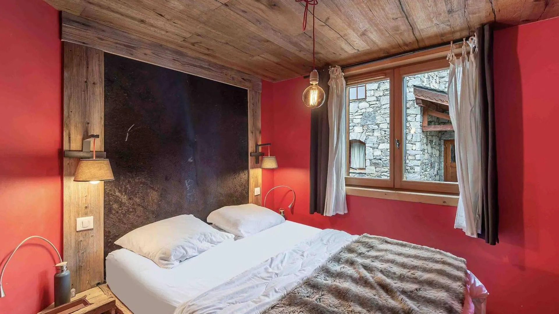 Appartement Au Pied Des Pistes, Sauna, Parking, Wifi - Fr-1-568-54 Courchevel 0*,  France