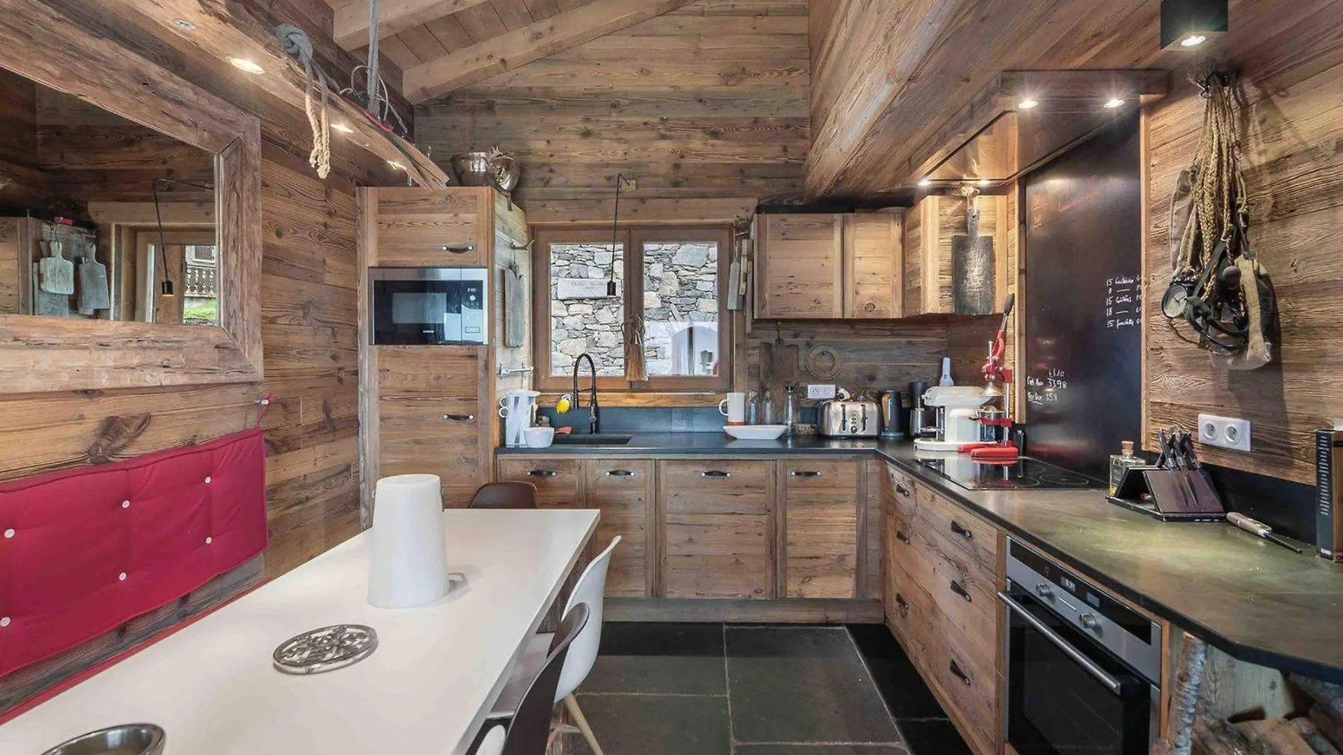 Appartement Au Pied Des Pistes, Sauna, Parking, Wifi - Fr-1-568-54 Courchevel